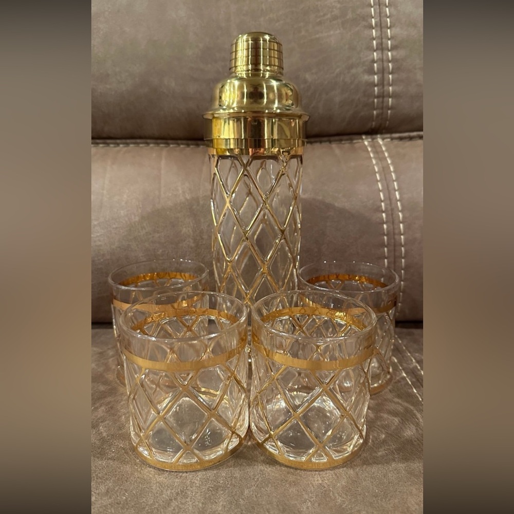 Altuzarra Gold Lattice Shaker and Glass Set